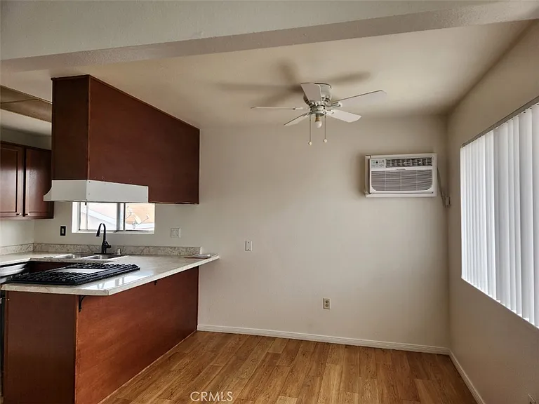 212 S Delano St — Photo 8