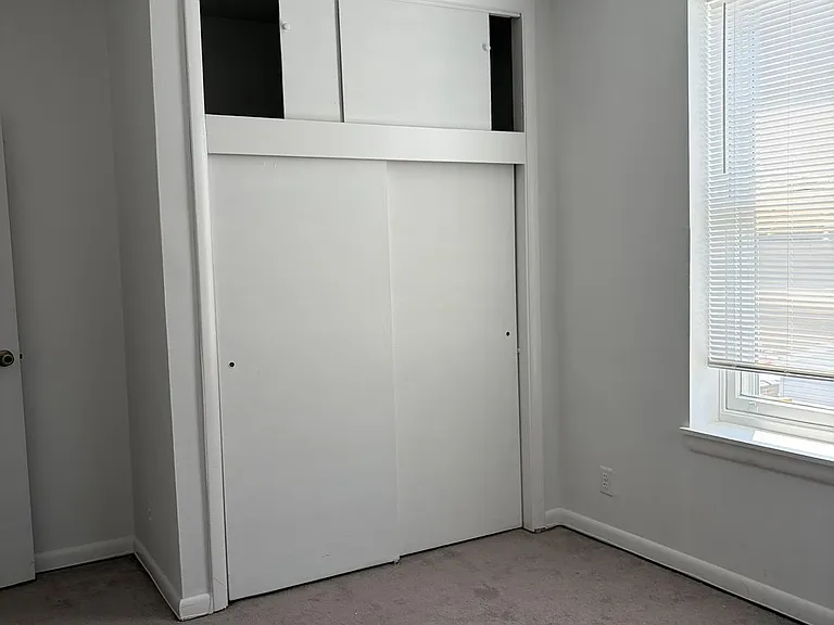 445 Roxborough Ave — Photo 7