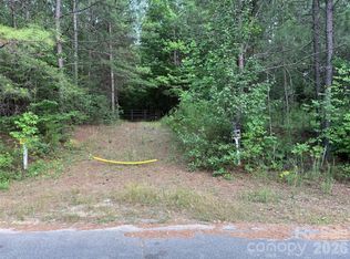8169 Raccoon Track Dr, Sherrills Ford, NC 28673