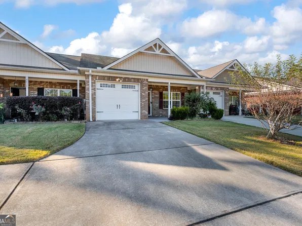 6832 Tara Oaks Dr, Riverdale, GA 30274