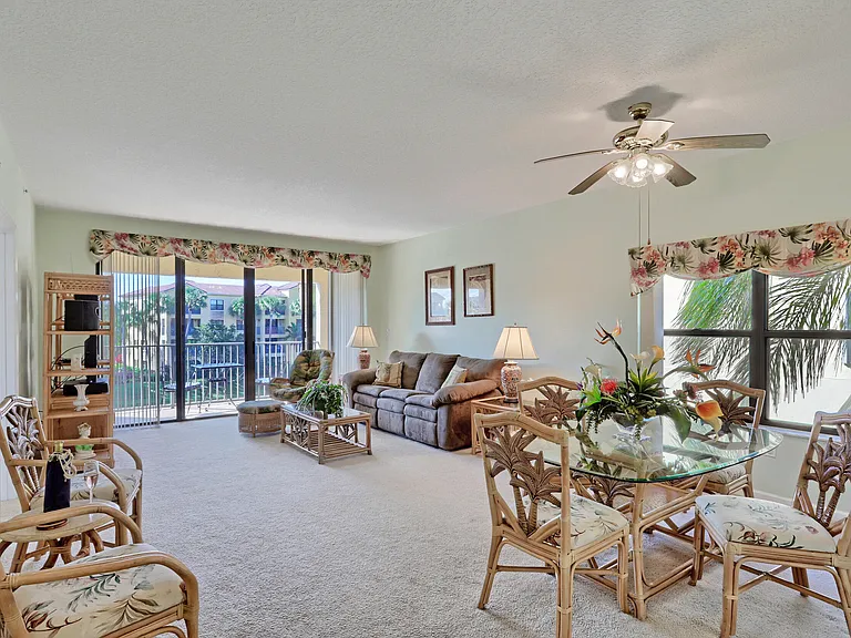 800 Uno Lago Dr #305 — Photo 17