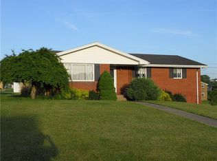 233 Roth St, Houston, PA 15342