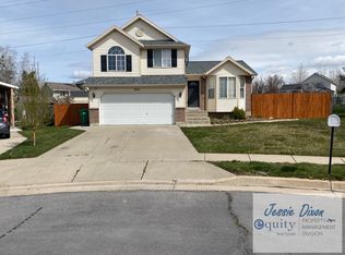 2014 S Jenny Ln, Clearfield, UT 84015