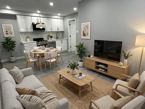 3rd image of 15 Walmer Rd #507