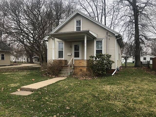 1st image of 710 S 6th 1/2 St