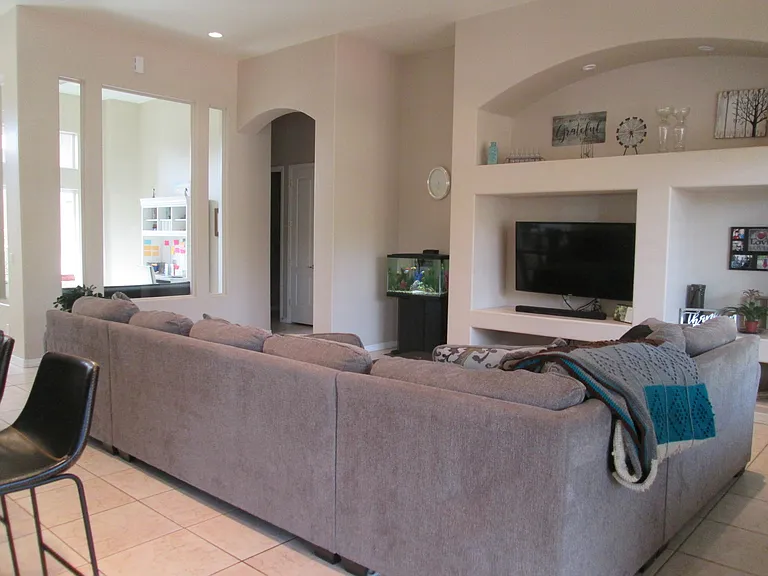 5745 E Sunset Point Dr — Photo 7