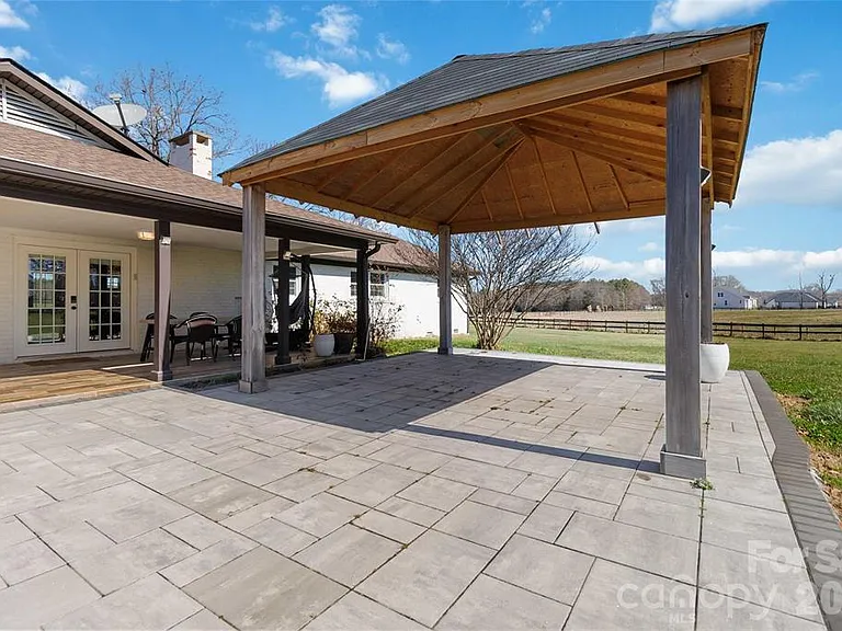 7717 Lancaster Hwy — Photo 23