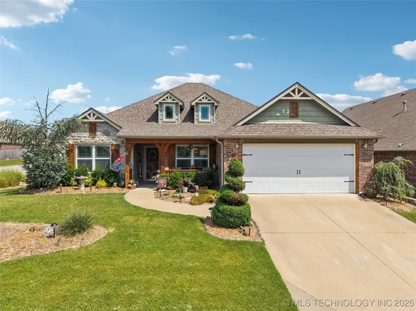 2003 E 133rd Ct S, Bixby, OK 74008