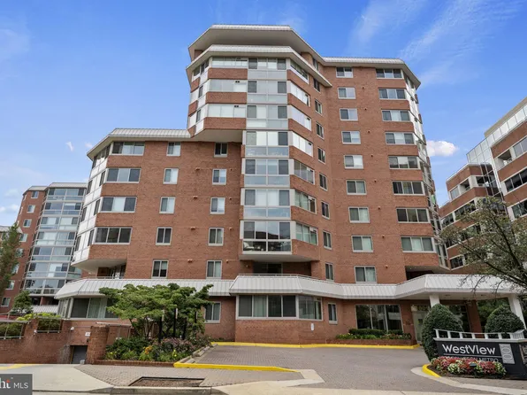 1024 N Utah St APT 818, Arlington, VA 22201