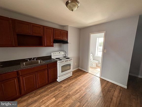 3rd image of 3415 Frankford Ave