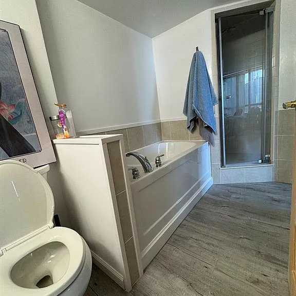 111 Riverside Dr E #1105 — Photo 4