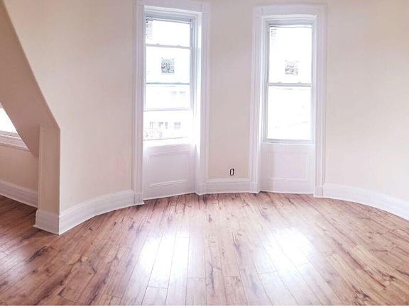 4th image of 124 Atlantic St #2