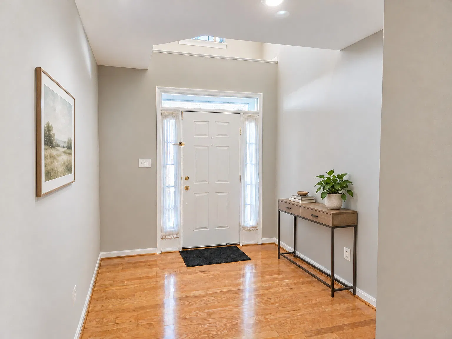 3 bed, 2496 sqft, $3,250 — Photo 3