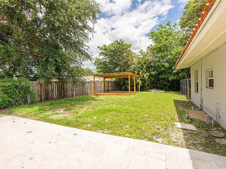 5613 Pierce St — Photo 63