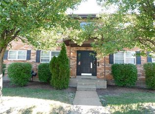 6730 Colony Acres Dr, Saint Louis, MO 63123