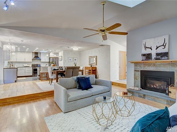 5th image of 21620 NE 156th St