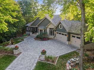 8673 Sherwood Blf, Eden Prairie, MN 55347