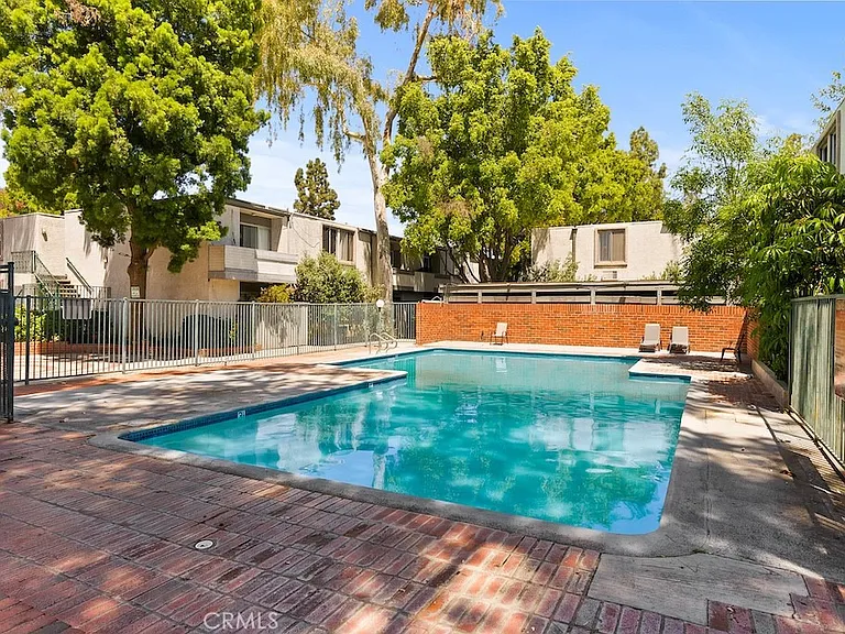 18620 Hatteras St #223 — Photo 14
