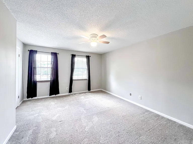 7304 Old Clinton Pike E — Photo 3