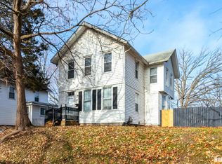 1208 Warren St Davenport Ia 52804 Zillow