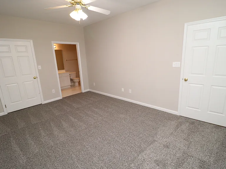 2812 Kudrow Ln — Photo 16