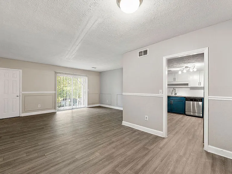 Pines at Lawrenceville Apartments — Photo 6