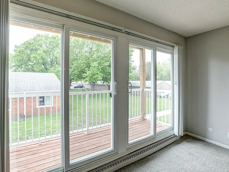 Edgerton Highlands Apartments — Photo 14