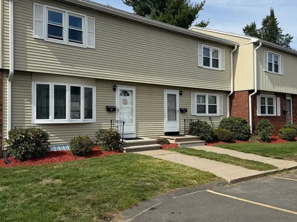 20 Yorktown Ct Unit 20, Chicopee, MA 01020