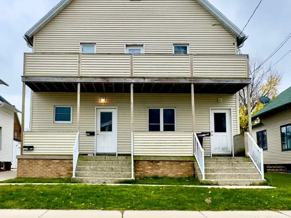 1307 Marshall St, Manitowoc, WI 54220