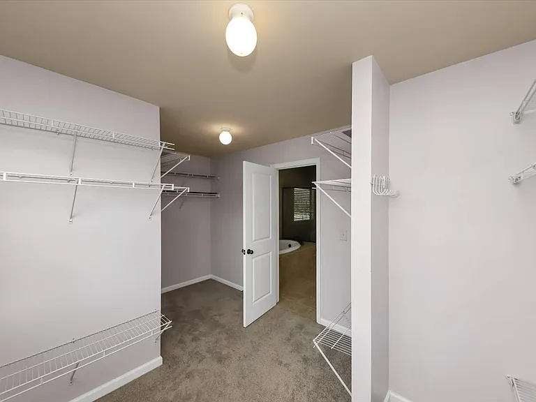 6059 Cove Park Dr — Photo 47