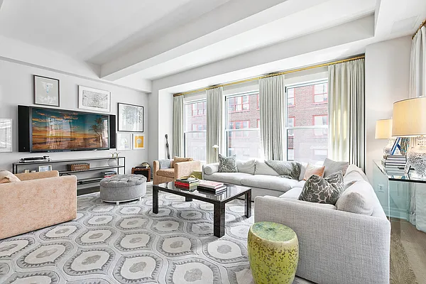 Sold by Douglas Elliman | media 14