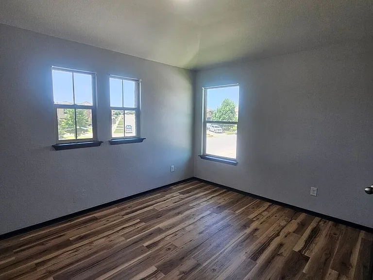 6604 Mustang Creek Rd — Photo 18