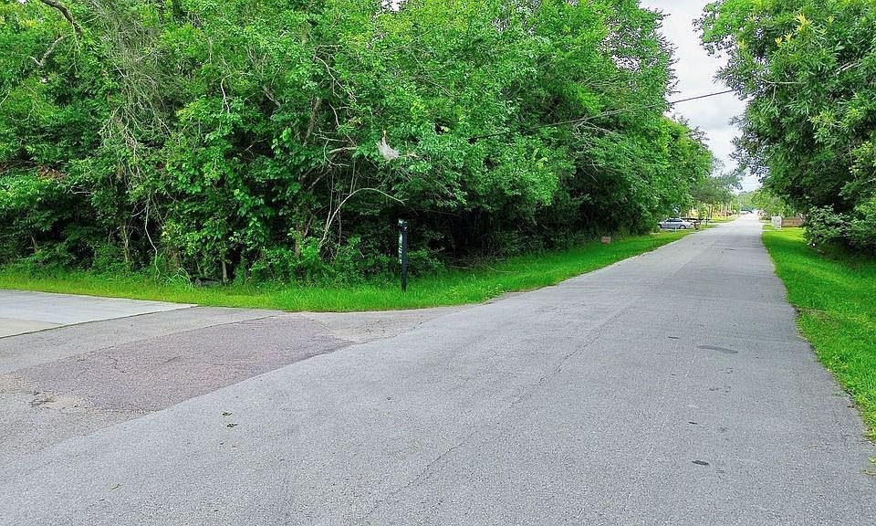 1st image of Avenue H