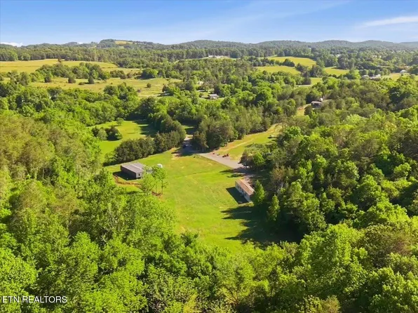 427 & 439 Thorngrove Pike, Kodak, TN 37764