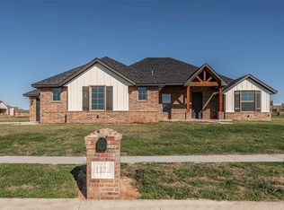 1132 Deer Ridge Blvd, Tuttle, OK 73089