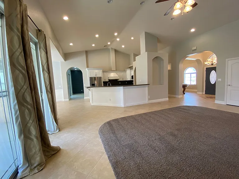 3611 Oakleaf Ave — Photo 5