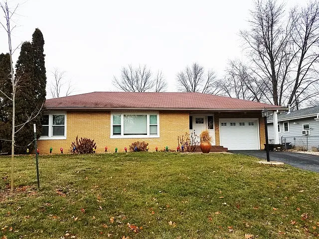 1604 Henry St photo 1