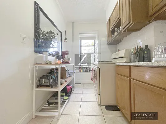 Rented by ZealEstate Group Inc | media 28