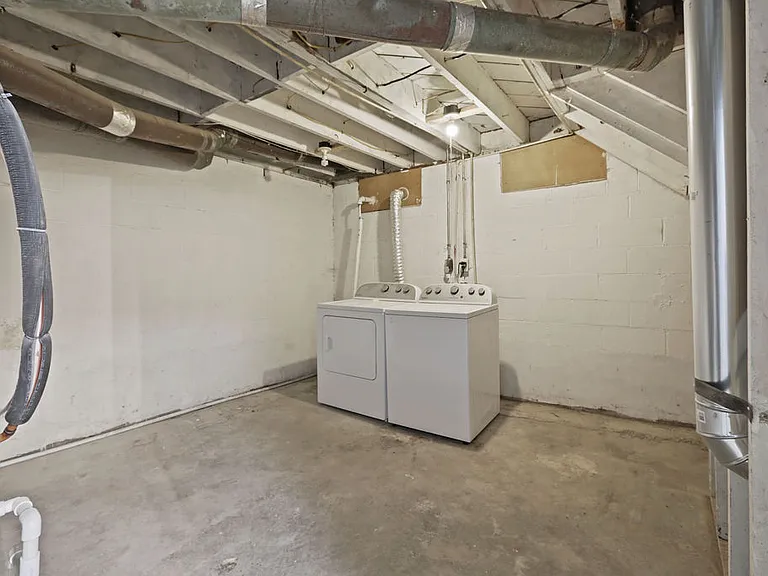 2254-2256 Hiawatha Park Dr — Photo 18