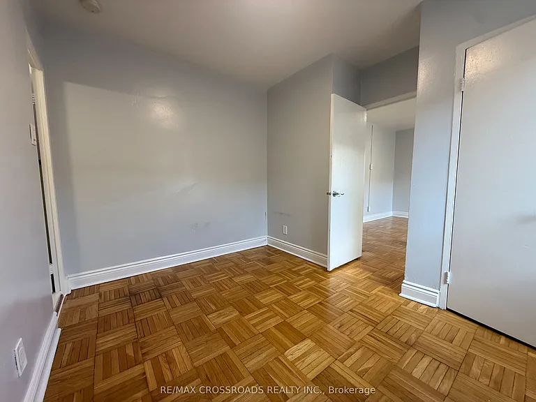 2770 Yonge St #112 — Photo 4