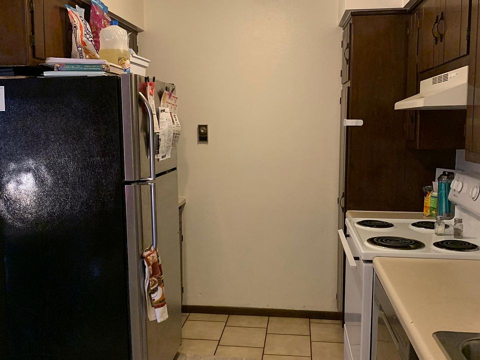 1st image of 1749 Oakdale Ave APT 3