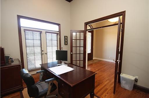 4th image of 6611 Willowridge Ln