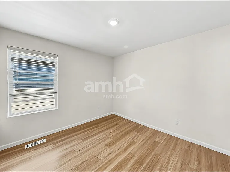 1215 W 17th Ave — Photo 19