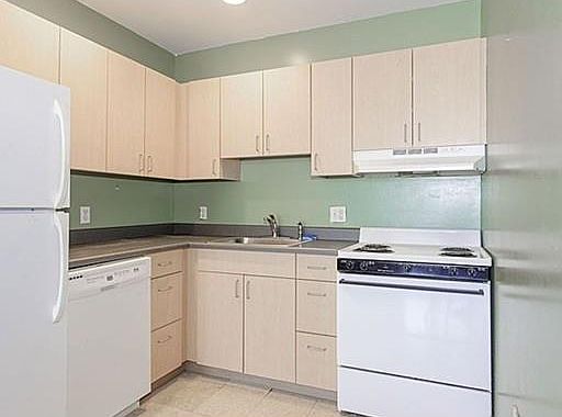 1st image of 404 W 1st St Unit 33