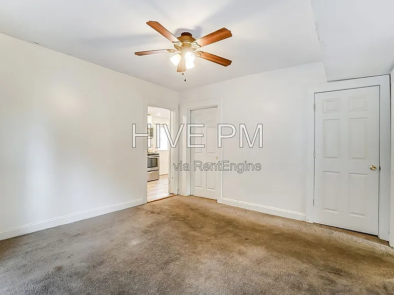 3246 Linwood Ave #2 — Photo 8