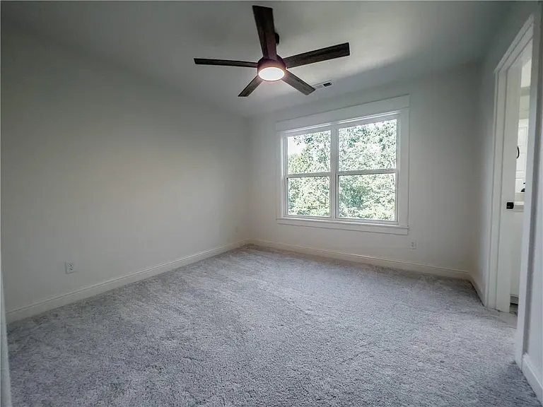 8 Rearsby Ln — Photo 15