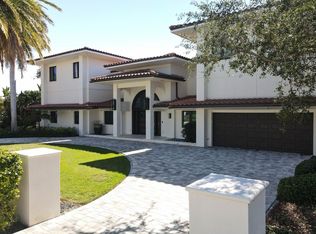 110 N Warbler Ln, Sarasota, FL 34236