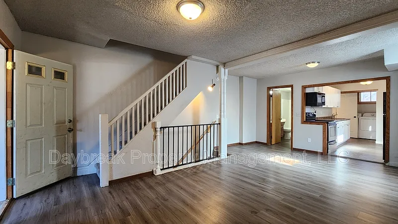 2 bed, 2.0 bath, 1224 sqft, $1,575 — Photo 4