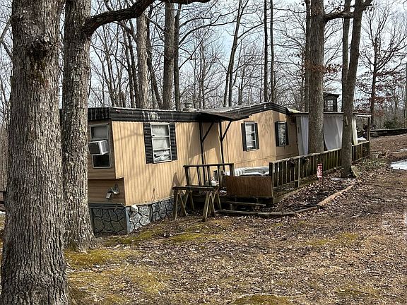 2nd image of 793 Ridgeway Dr