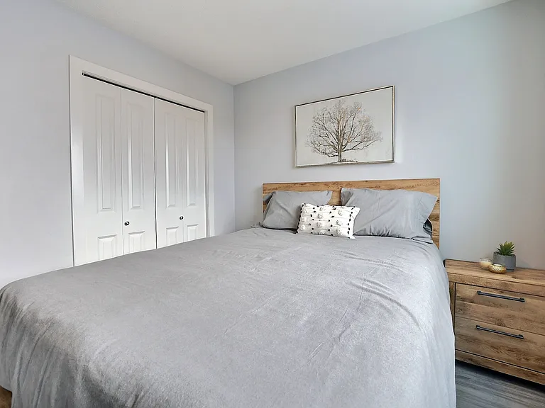 5111 E Primrose Green Dr — Photo 32